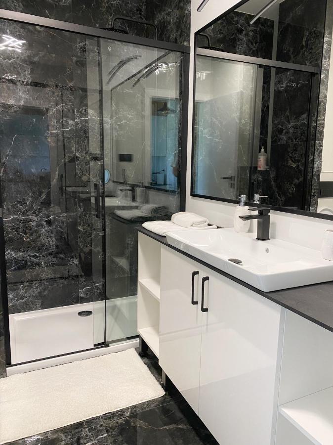 Capital Towers - Apartament Modern Z Widokiem Na Rzeke Rzeszow Ngoại thất bức ảnh
