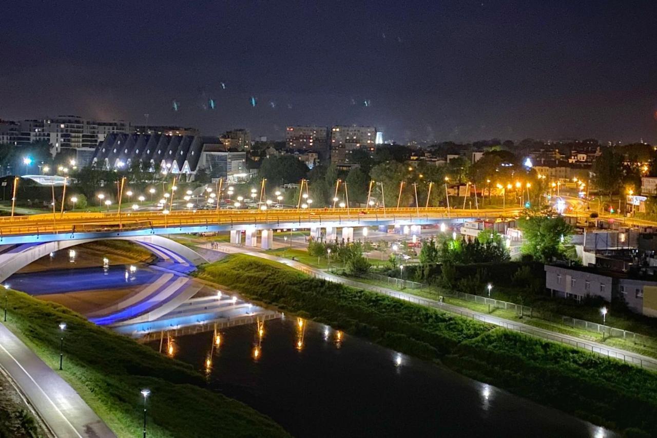 Capital Towers - Apartament Modern Z Widokiem Na Rzeke Rzeszow Ngoại thất bức ảnh