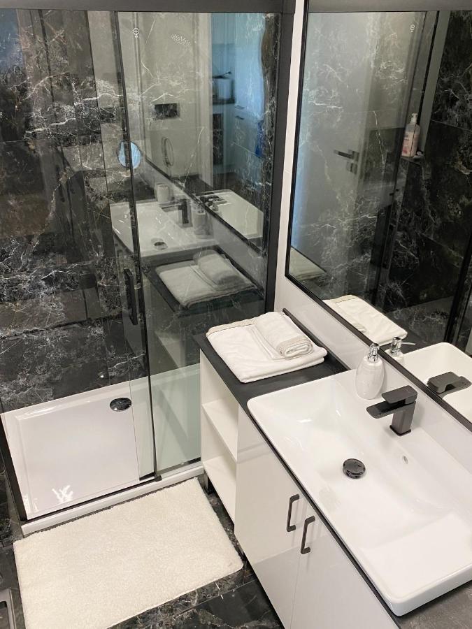 Capital Towers - Apartament Modern Z Widokiem Na Rzeke Rzeszow Ngoại thất bức ảnh